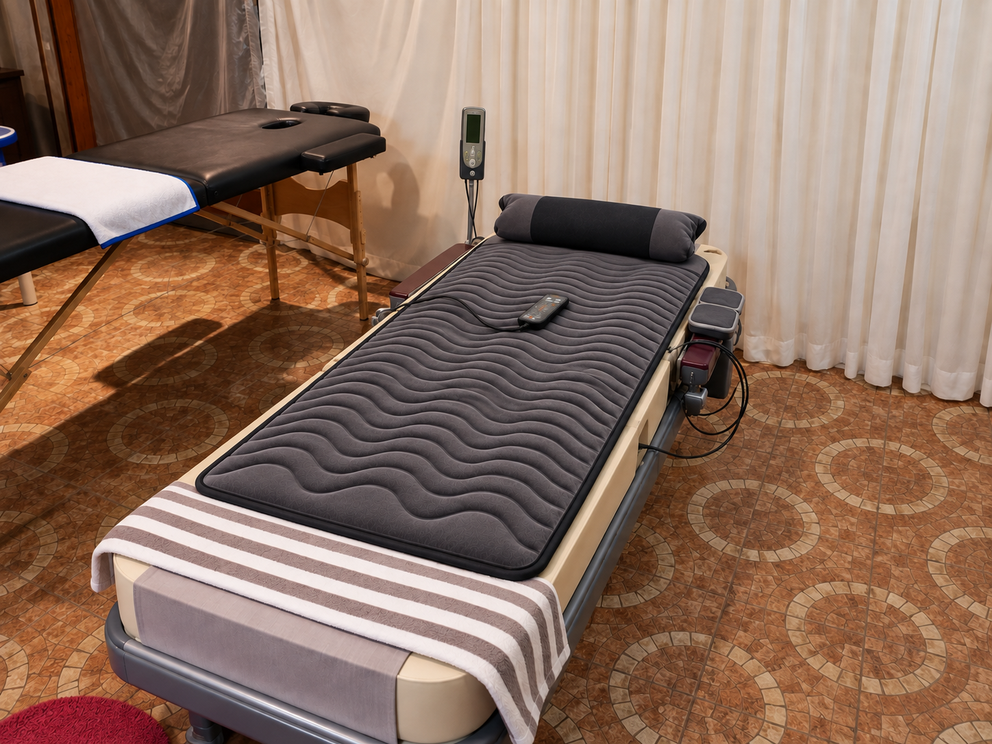 Colchoneta de masaje corporal POWERMAT M1 con calor terapéutico en Mary SPA